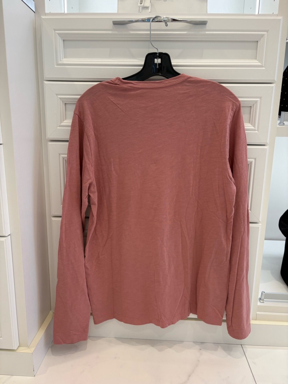 Todd Snyder Long-Sleeve Pocket Tee in Dusty Pink - Picture 2 of 3